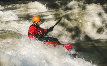 is kayaking safe for non swimmers