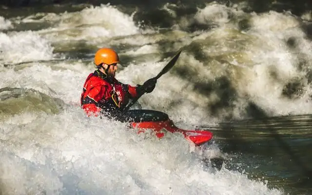 is kayaking safe for non swimmers